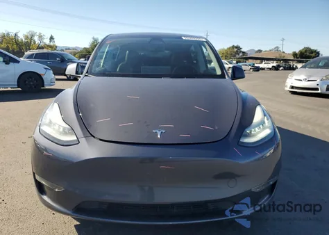 2020 Tesla Model Y из США, поврежденный, VIN 5YJYGDEE2LF058143